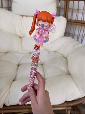Nanci beaded Pen